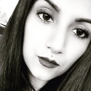 Meet your Posher, Eva